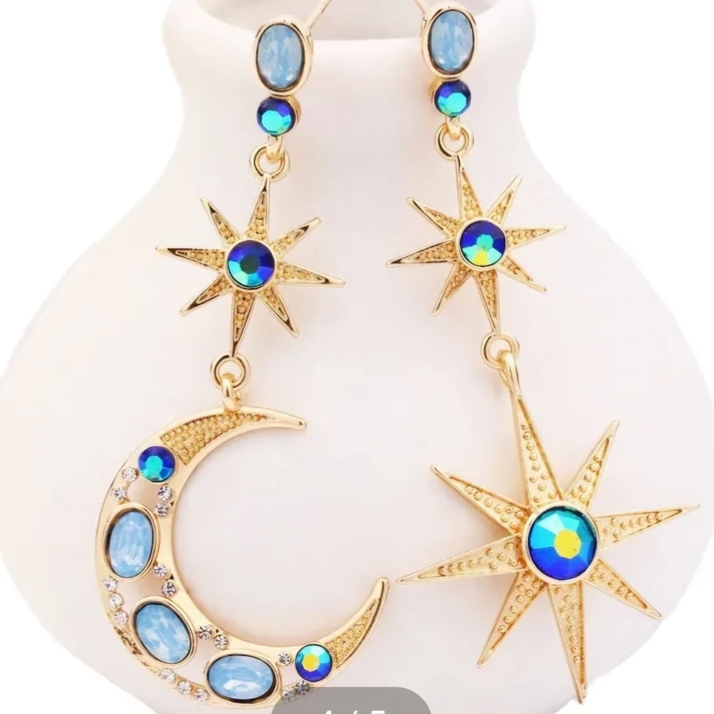 SEE NEW LISTING Moon and Star Drop Earrings Blue Rhinestones Gold Tone - Picture 9 of 12